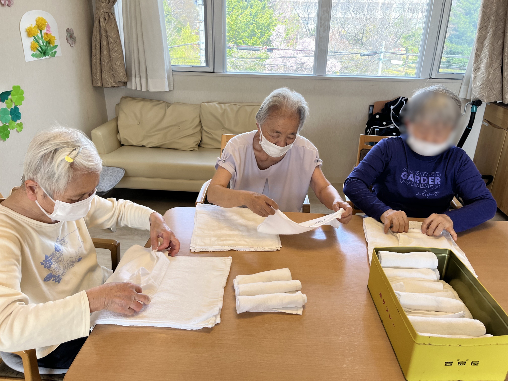 室内でゆっくりと｜福祉・介護・支援 社会福祉法人 奉優会（ほうゆうかい）